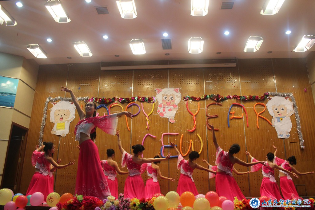 新年晚会02.JPG 新年晚会02.JPG